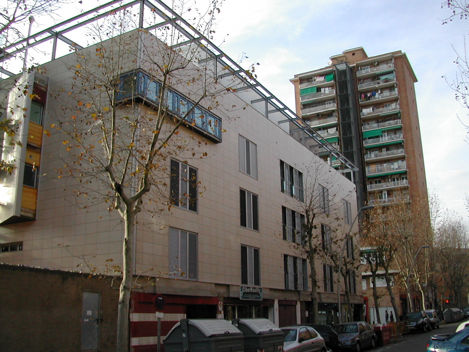 Edifici vivendes carrer Treball 205 de Barcelona
